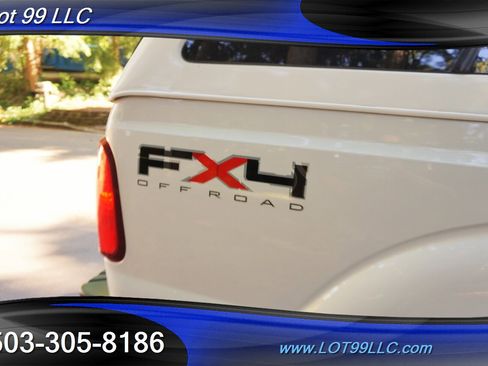 Used 2011 Ford F350 XLT w/ FX4 4X4 Off-Road Pkg image 25