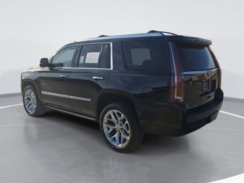 Used 2018 Cadillac Escalade Platinum image 4