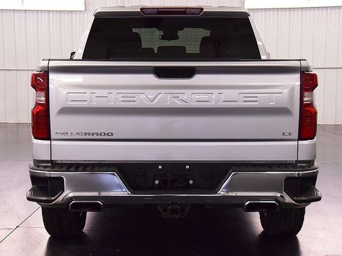 Used 2022 Chevrolet Silverado 1500 LT AWD/4WD image 6