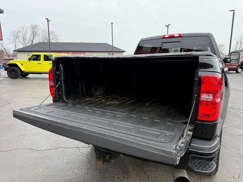 Used 2019 Chevrolet Silverado 2500 High Country w/ Duramax Plus Package image 7