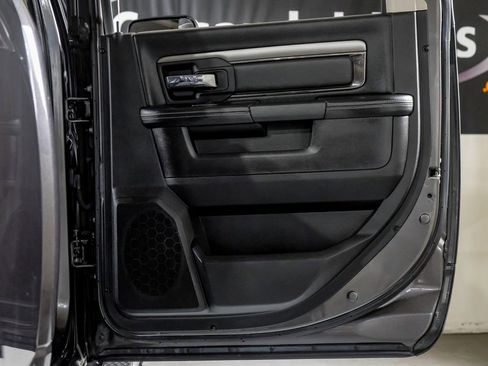 Used 2018 RAM 2500 Big Horn w/ Sport Appearance Group AWD/4WD image 37