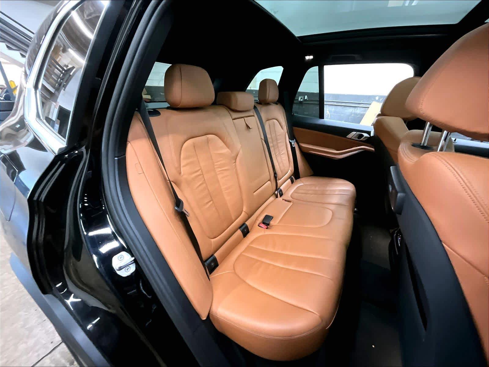 Used 2019 BMW X5 xDrive40i w/ Convenience Package AWD/4WD image 29