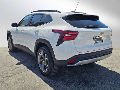 New 2026 Chevrolet Trax LT FWD image 5