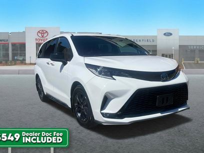 Used 2025 Toyota Sienna XSE w/ XSE Plus Package