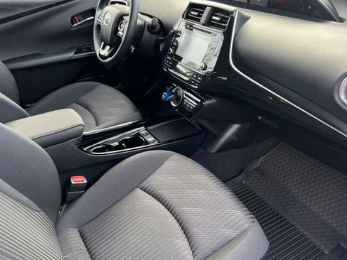 Used 2022 Toyota Prius Prime LE image 21