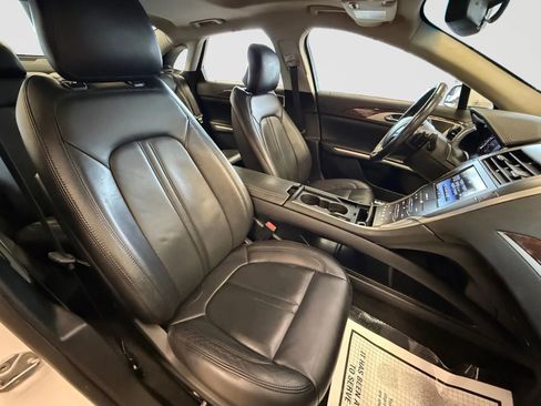 Used 2015 Lincoln MKZ Sedan 4D w/ Equipment Group 101A Select image 19