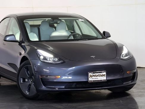 Used 2023 Tesla Model 3 Standard Range RWD image 6