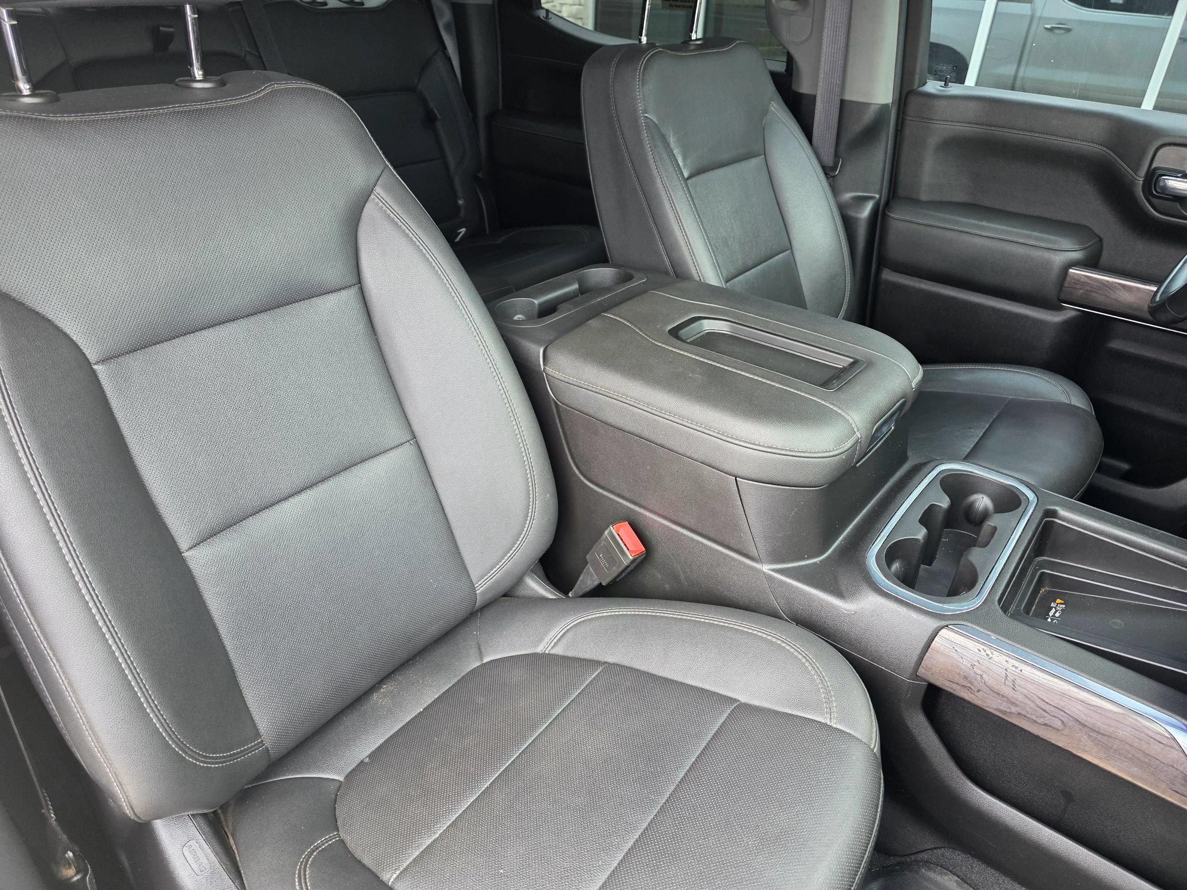 Used 2022 Chevrolet Silverado 1500 LTZ w/ LTZ Premium Package AWD/4WD image 7