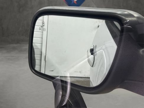 Used 2019 Ford Explorer XLT w/ Equipment Group 201A FWD image 23