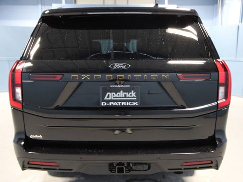 New 2026 Ford Expedition Tremor image 32