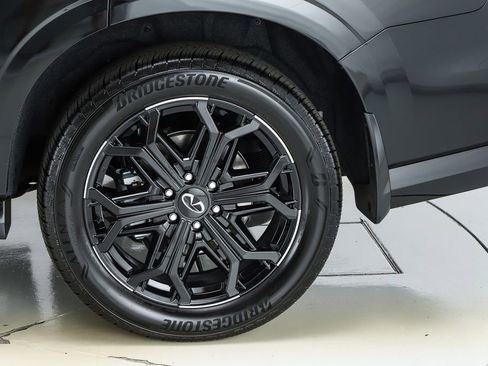 New 2026 INFINITI QX80 4WD w/ Sport Exterior Package image 6