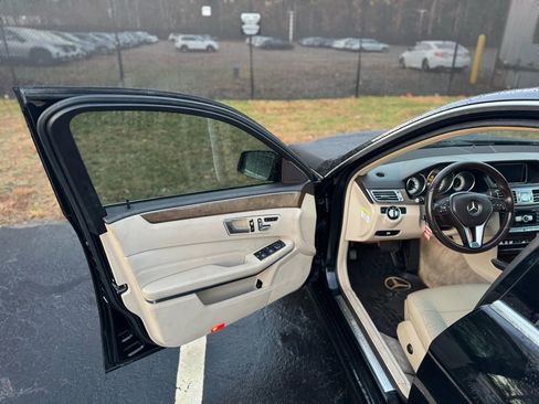 Used 2014 Mercedes-Benz E 350 Sedan image 11