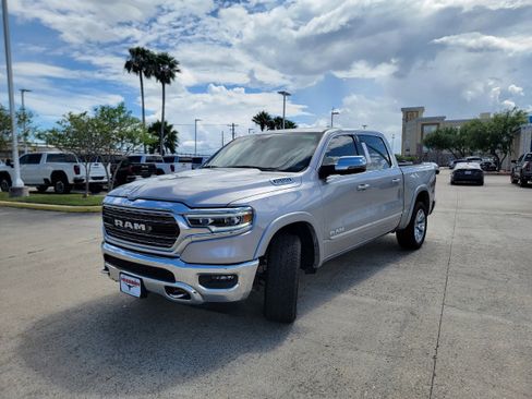 Used 2024 RAM 1500 Limited image 3
