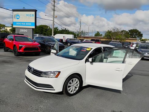 Used 2017 Volkswagen Jetta S FWD image 18