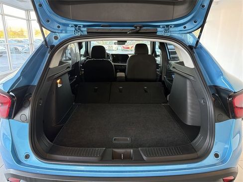 Certified 2025 Chevrolet Trax LS image 16