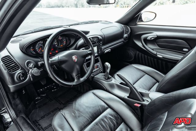 Used 2004 Porsche 911 Carrera RWD image 2