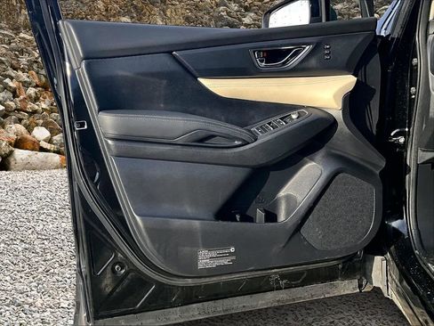 Used 2022 Subaru Ascent Limited image 20