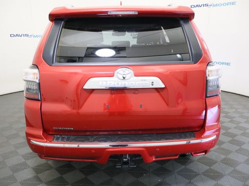 Used 2024 Toyota 4Runner Limited image 8