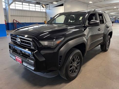 Used 2025 Toyota 4Runner SR5 AWD/4WD image 7
