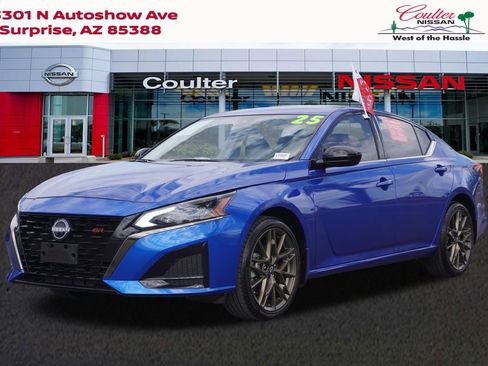 Certified 2025 Nissan Altima 2.5 SR AWD/4WD image 1