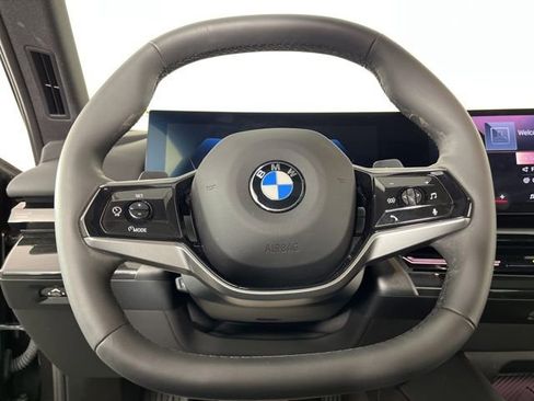 Used 2024 BMW 530i RWD image 21