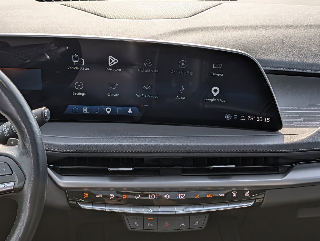 Used 2025 Cadillac XT4 Premium Luxury w/ Cold Weather Package FWD image 15