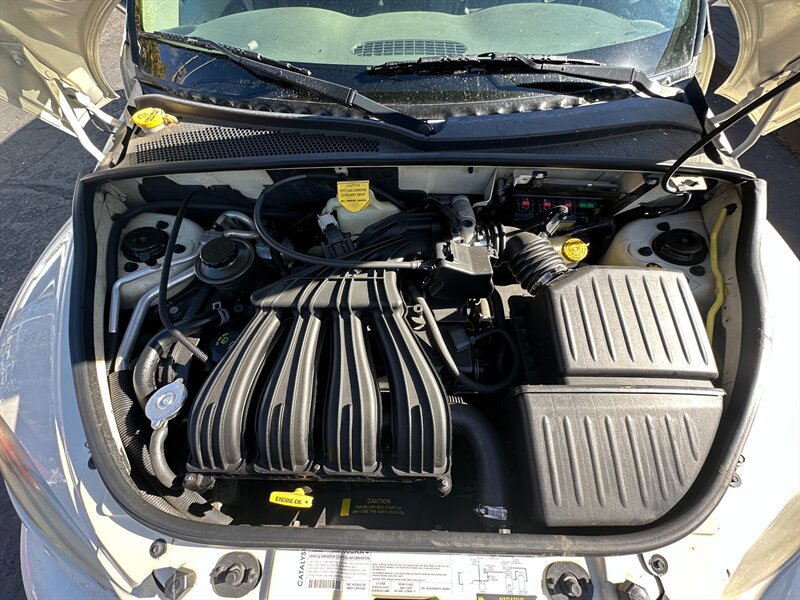 Used 2005 Chrysler PT Cruiser FWD image 10