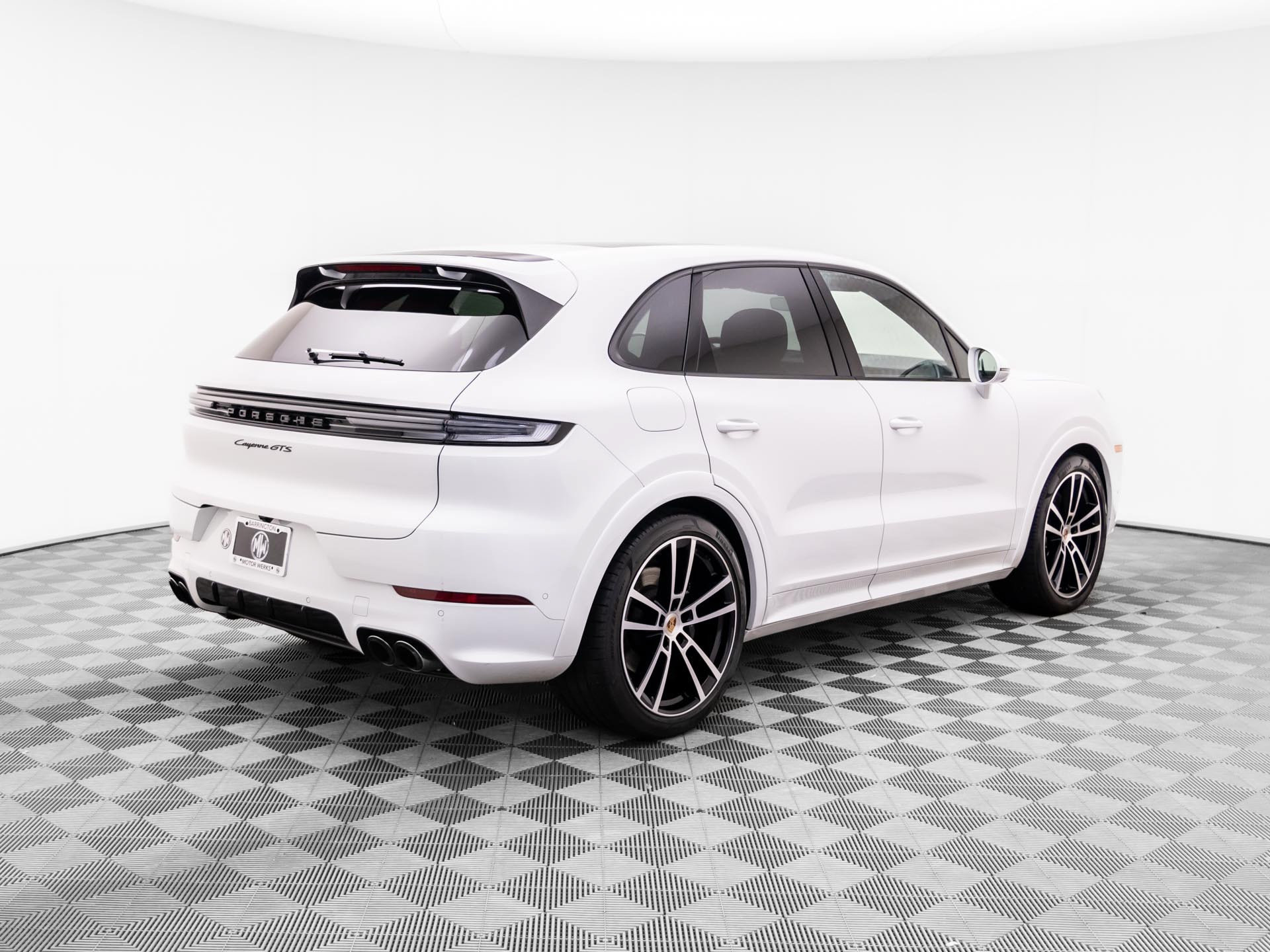 Certified 2025 Porsche Cayenne GTS AWD/4WD image 8