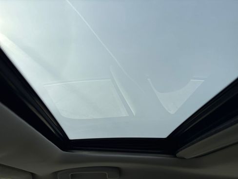 Used 2016 INFINITI Q70 L 3.7 image 21