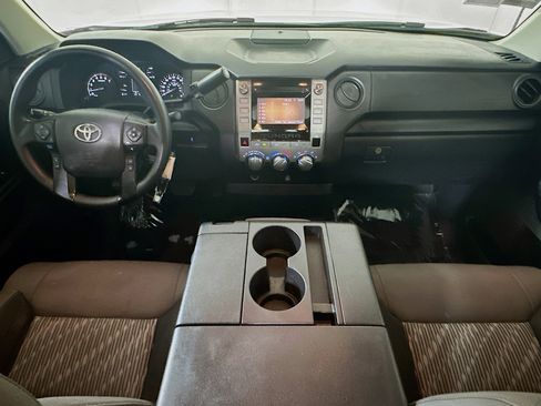 Used 2018 Toyota Tundra SR5 image 25