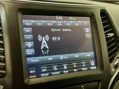 Used 2023 Jeep Cherokee Altitude Lux AWD/4WD image 21