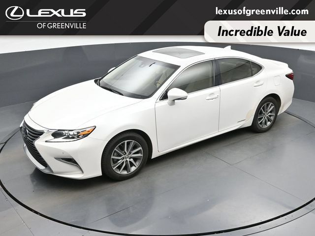 Used 2017 Lexus ES 300h w/ Luxury Package FWD image 44