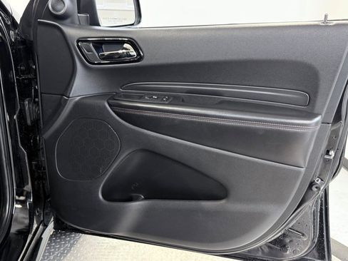 Certified 2022 Dodge Durango R/T w/ Blacktop Package image 12