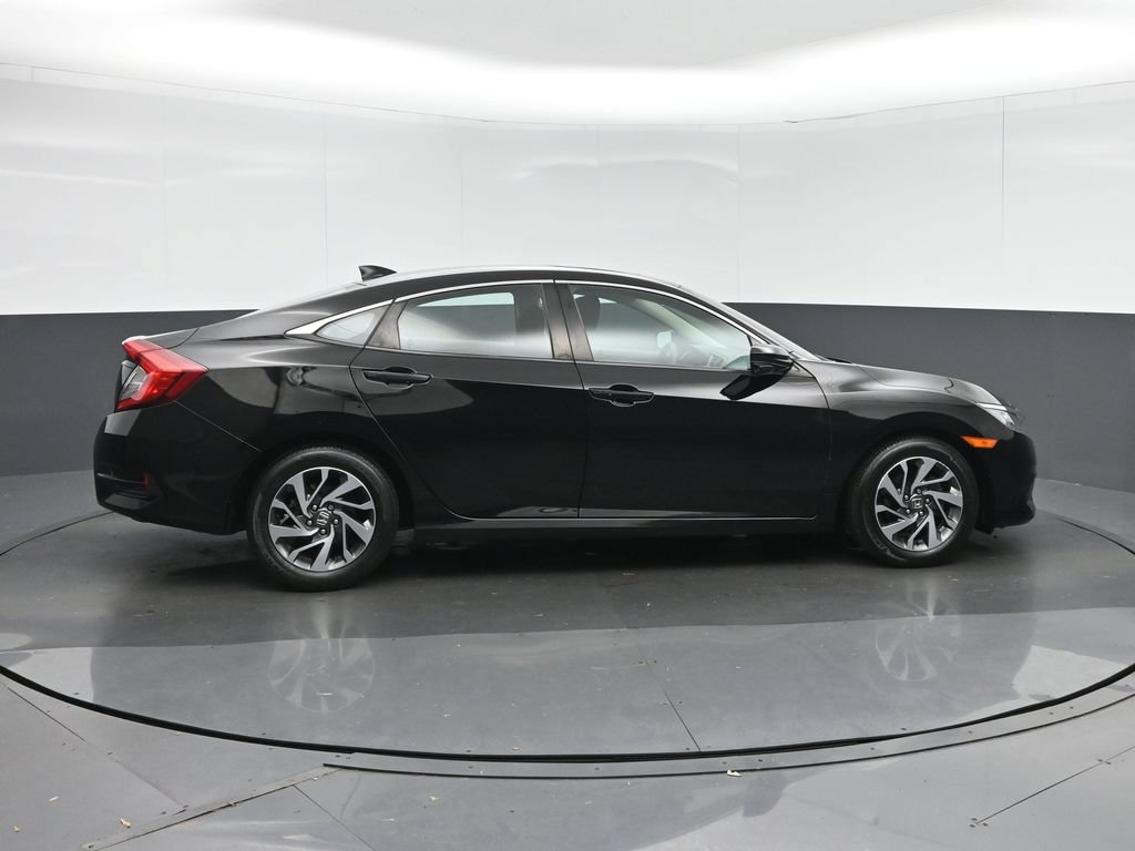 Used 2018 Honda Civic EX image 8