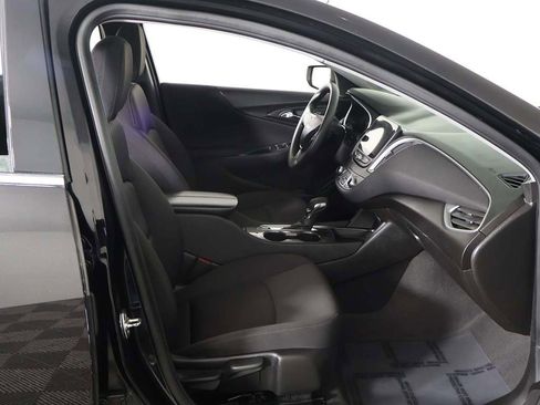 Used 2024 Chevrolet Malibu LT image 25
