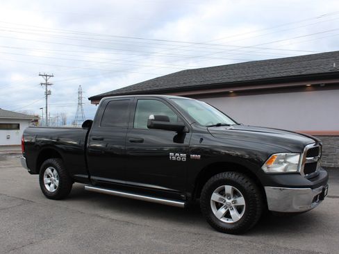 Used 2016 RAM 1500 ST w/ SXT Appearance Group image 2