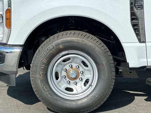 New 2026 Ford F250 XL w/ 360-Degree Camera Package image 23