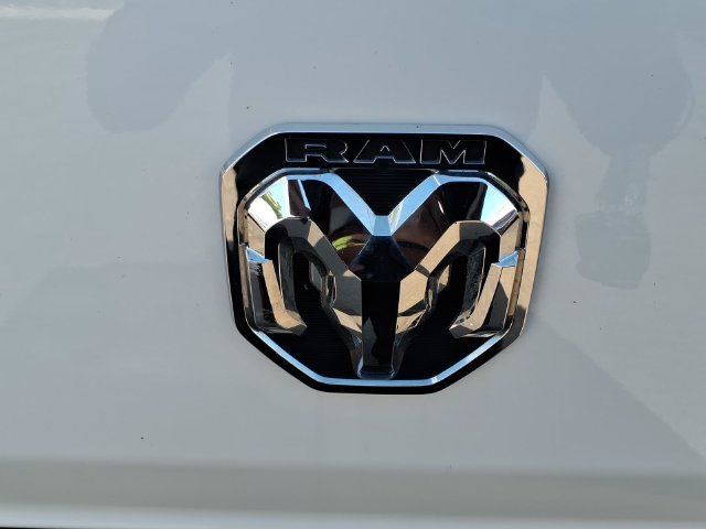 Used 2025 RAM ProMaster 2500 w/ U-Haul Equipment Group FWD image 17