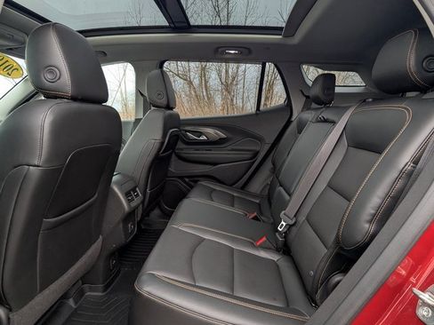 Certified 2019 GMC Terrain SLT w/ Preferred Package image 3