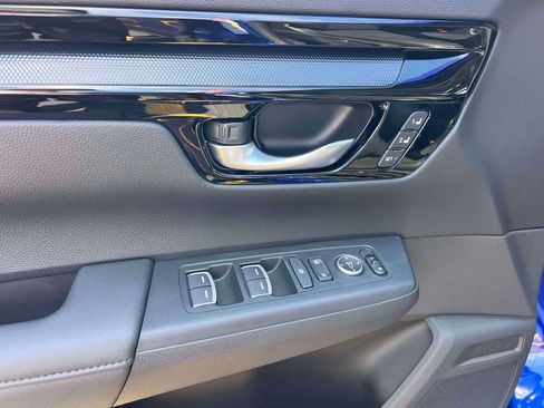 Used 2024 Honda CR-V EX-L image 16