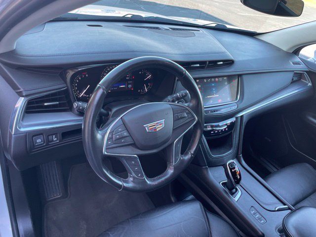 Used 2018 Cadillac XT5 Luxury w/ Driver Awareness Package AWD/4WD image 27