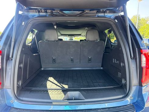 Used 2026 GMC Yukon XL Elevation w/ Elevation Premium Package AWD/4WD image 8