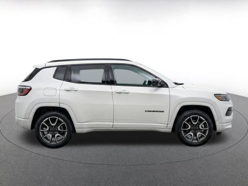 Used 2025 Jeep Compass Trailhawk AWD/4WD image 10