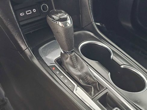 Used 2021 Chevrolet Equinox LT image 30