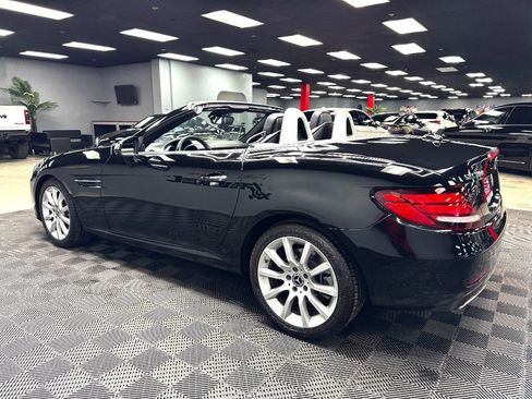 Used 2019 Mercedes-Benz SLC 300 w/ Premium Package image 13