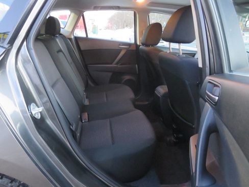 Used 2012 MAZDA MAZDA3 i Touring image 18