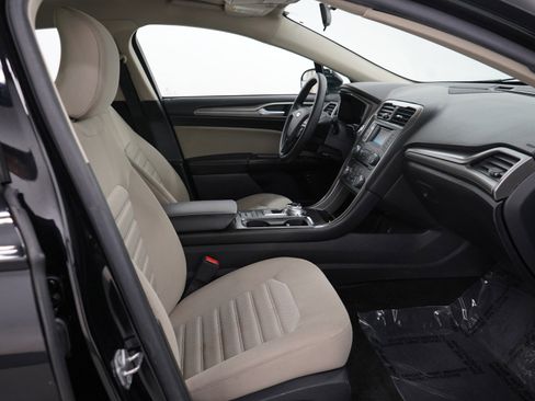 Used 2018 Ford Fusion S image 10