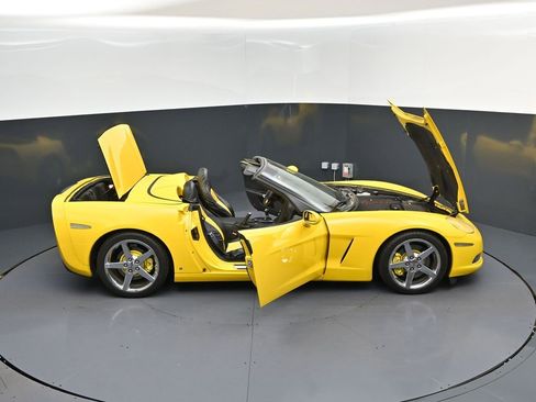 Used 2008 Chevrolet Corvette Convertible w/ Preferred Equipment Group image 44