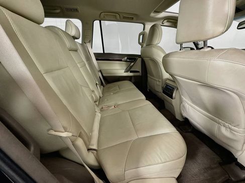 Used 2016 Lexus GX 460 w/ Premium Package AWD/4WD image 36
