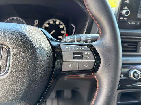 Certified 2025 Honda Pilot TrailSport image 18